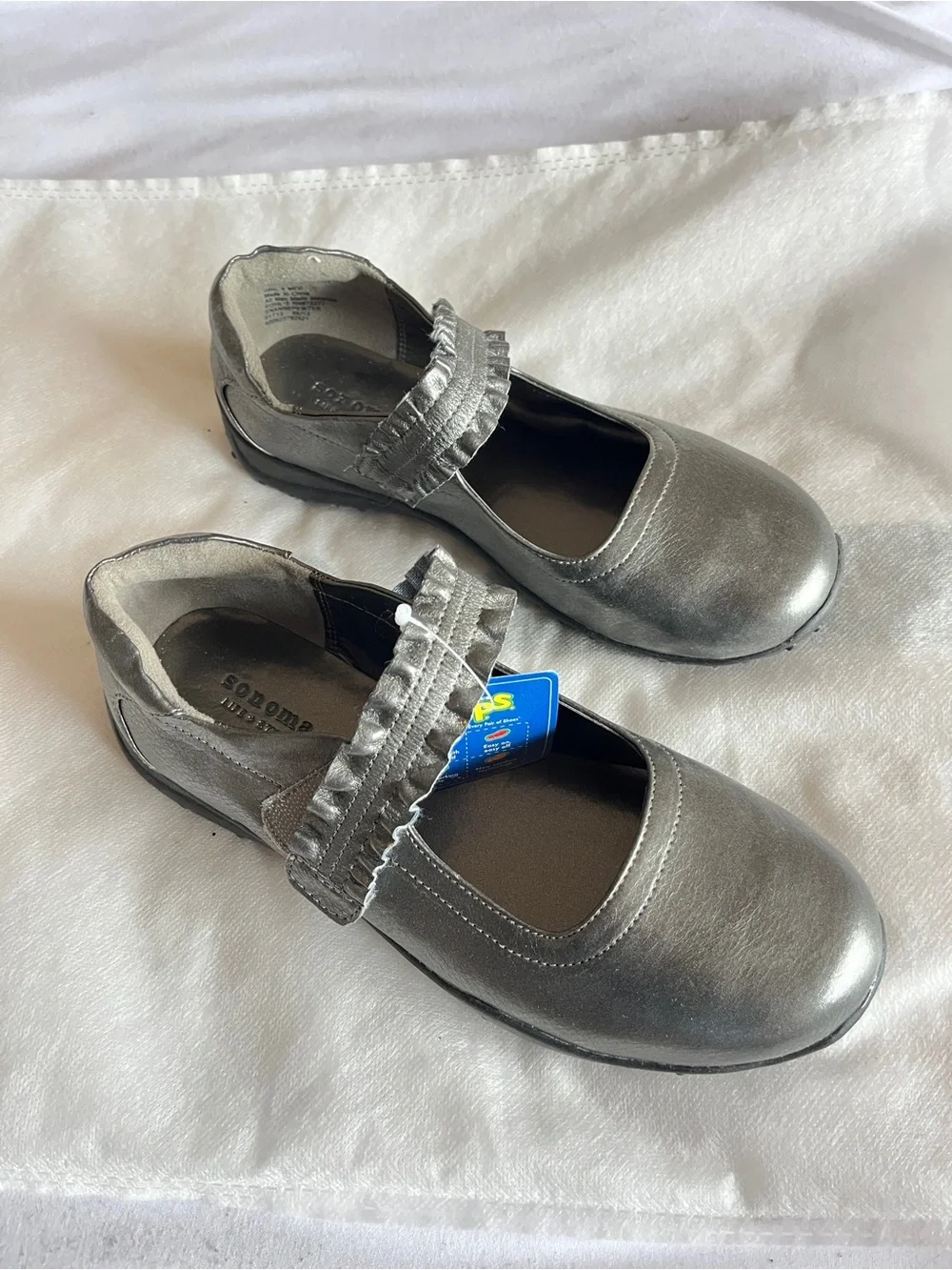 Sonoma Metallic Pewter Ruffled Mary Jane Shoes Sz 4 Youth